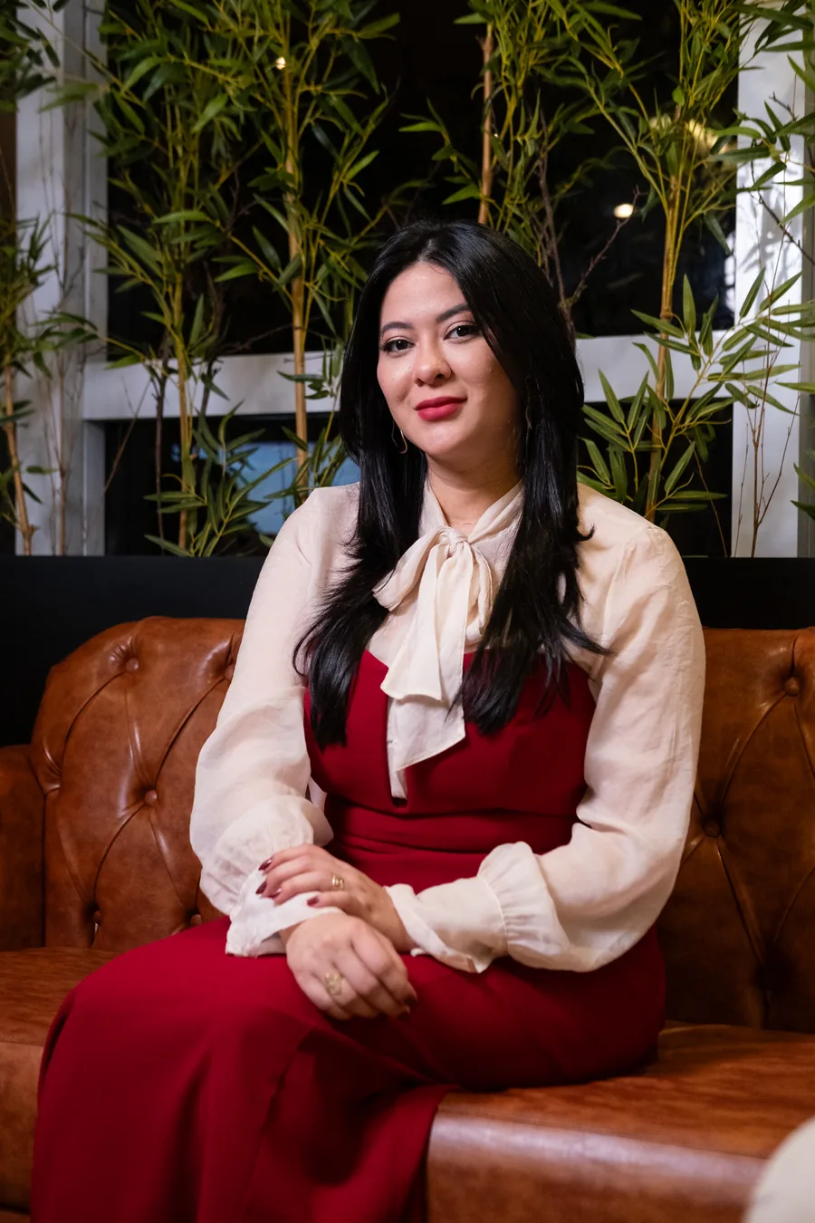 Dra. Daniela Tanaka na recepção da Asian Beauty Clinic em Belém